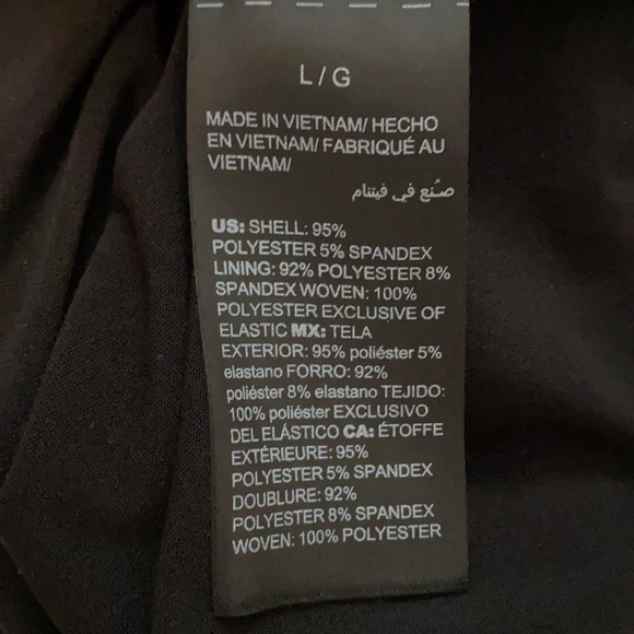 White House Black Market Paisley Top - Large - Picture 8 of 8